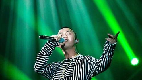 歌手布朗尼爆料视频播放,揭秘视频背后的故事与幕后花絮